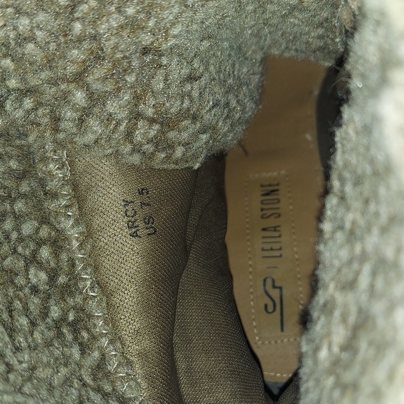 Womens boots - Picture 6 of 9